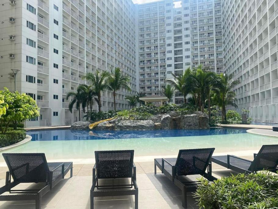 Shore 1 & 3 Residences Moa 1Br With Balcony By Darpm Manille Extérieur photo