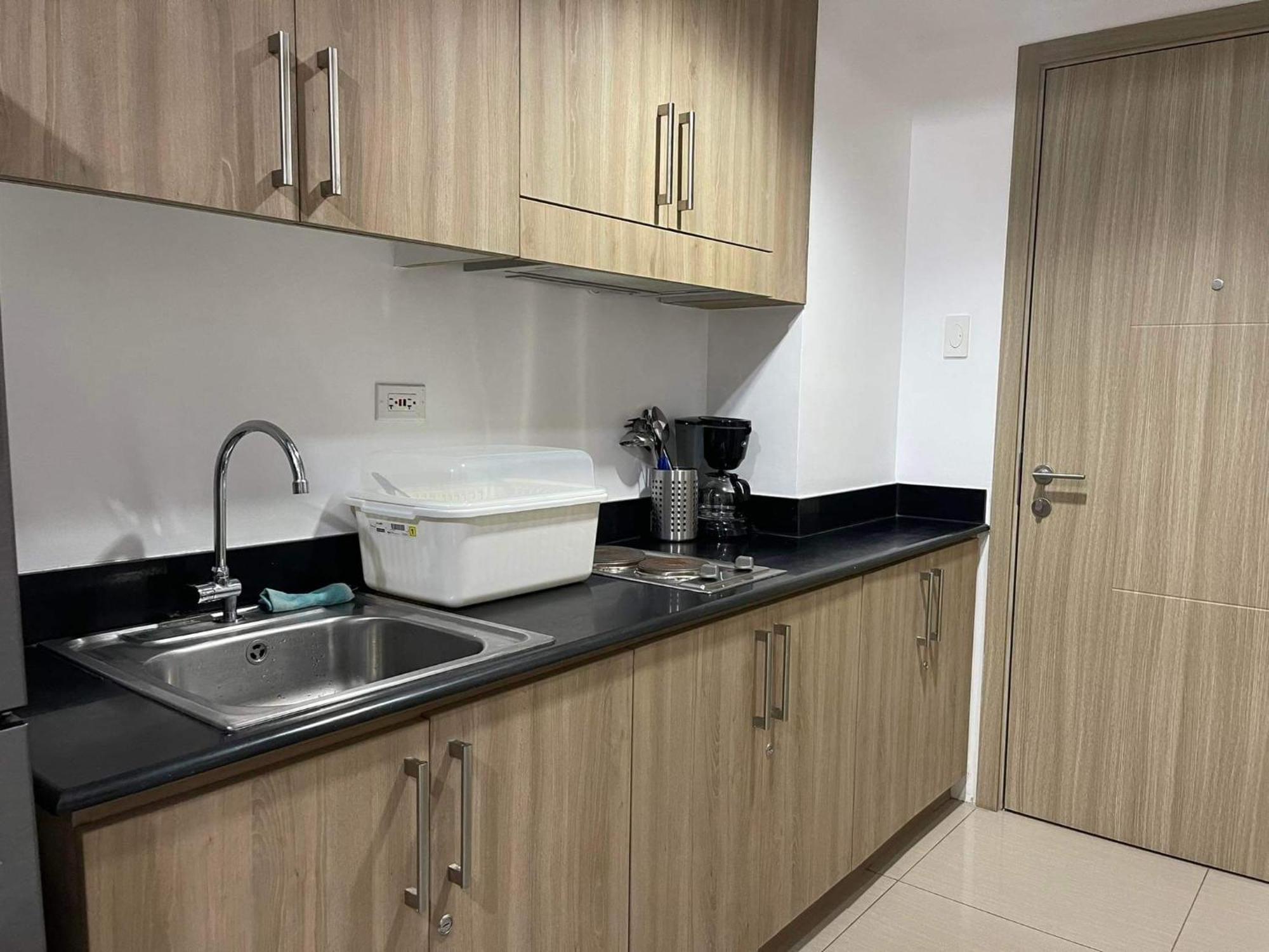 Shore 1 & 3 Residences Moa 1Br With Balcony By Darpm Manille Extérieur photo