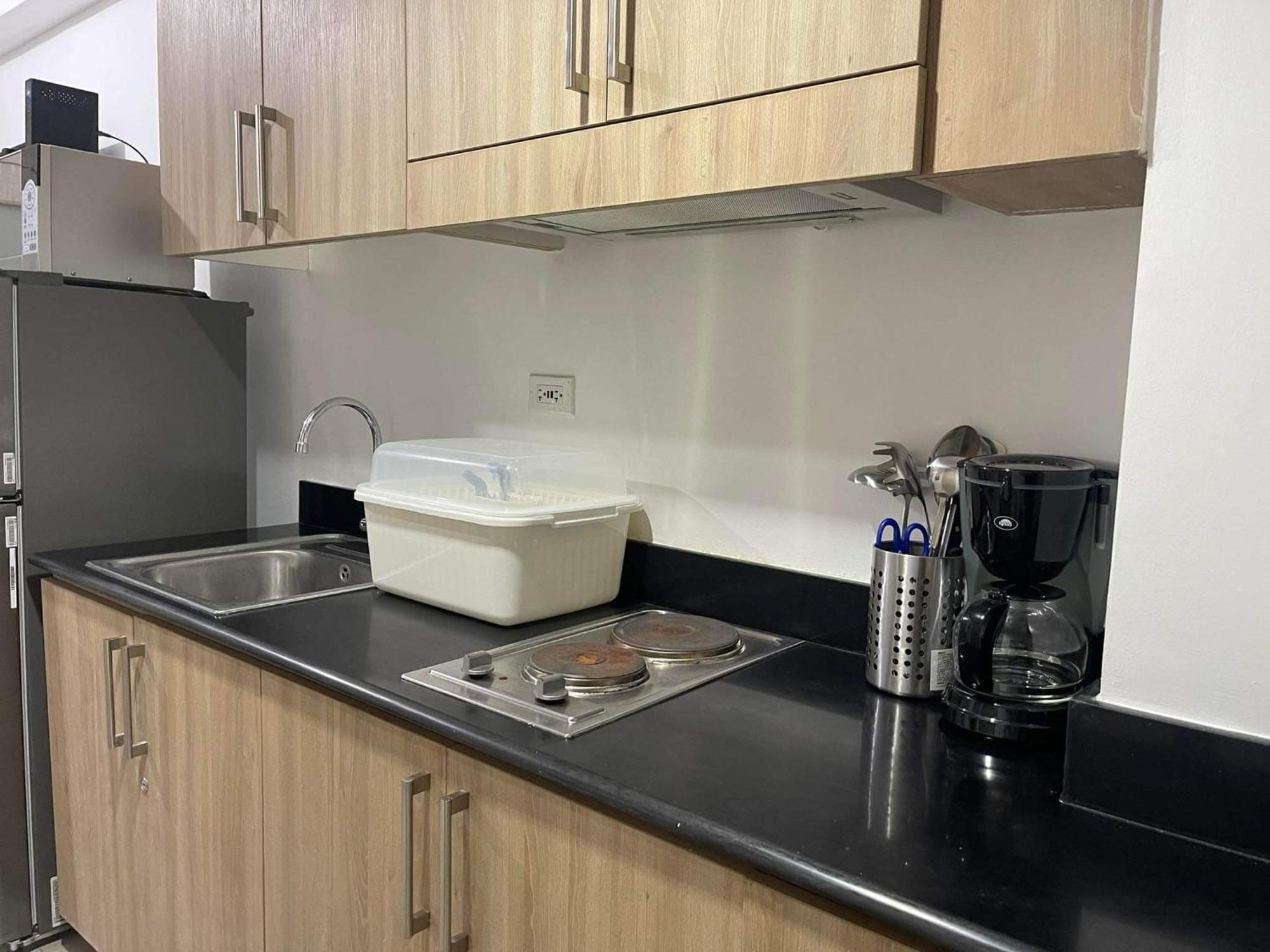 Shore 1 & 3 Residences Moa 1Br With Balcony By Darpm Manille Extérieur photo