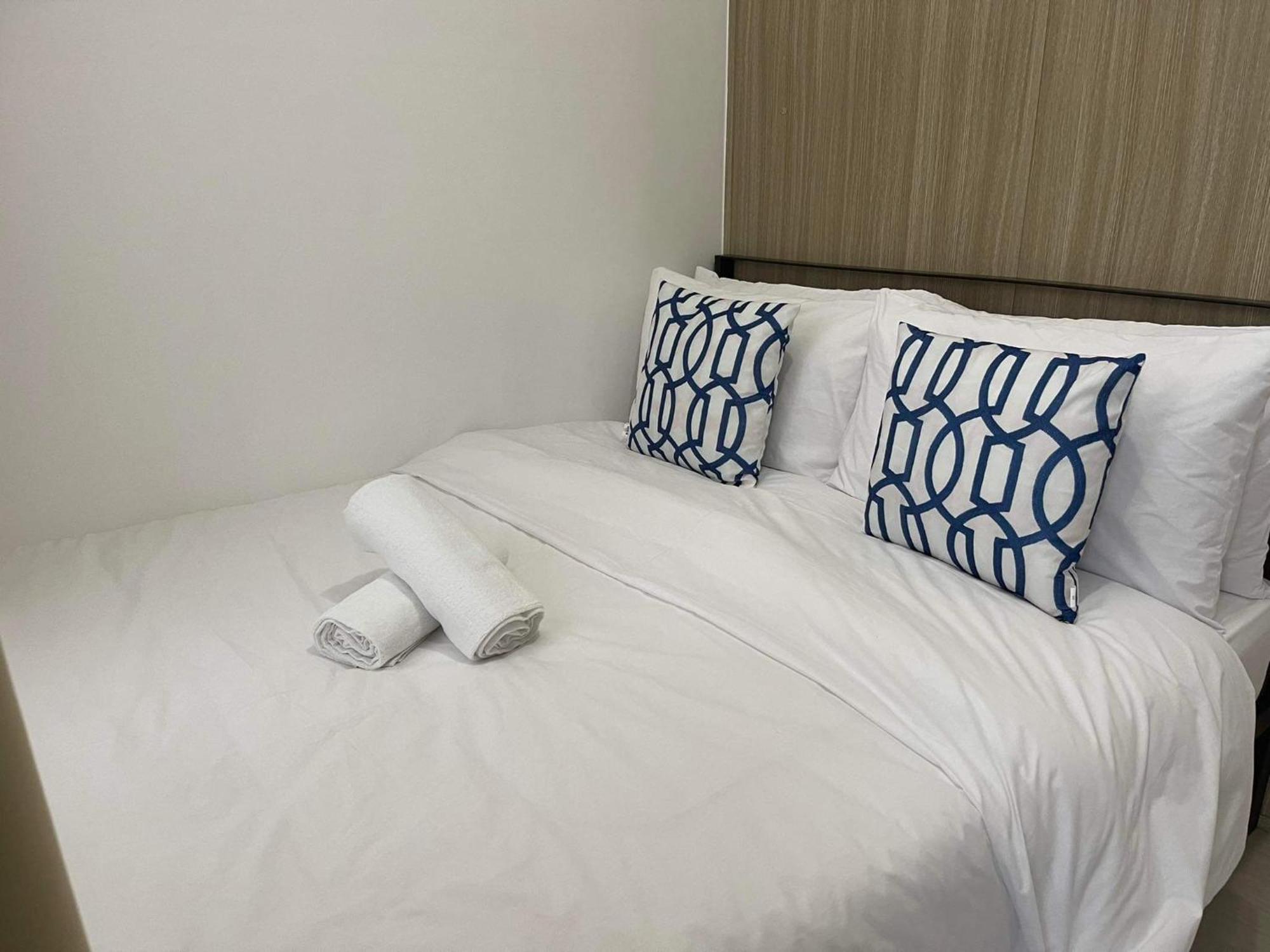 Shore 1 & 3 Residences Moa 1Br With Balcony By Darpm Manille Extérieur photo