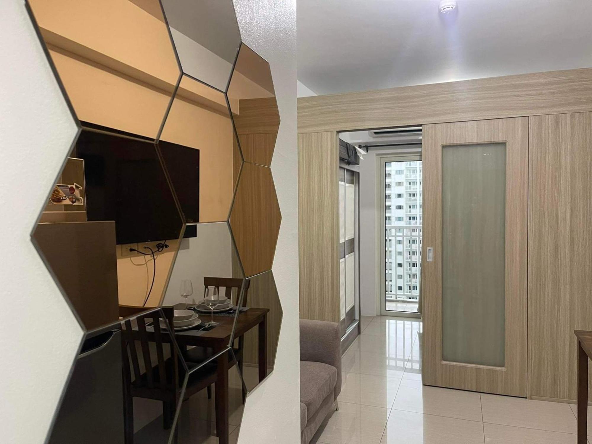 Shore 1 & 3 Residences Moa 1Br With Balcony By Darpm Manille Extérieur photo