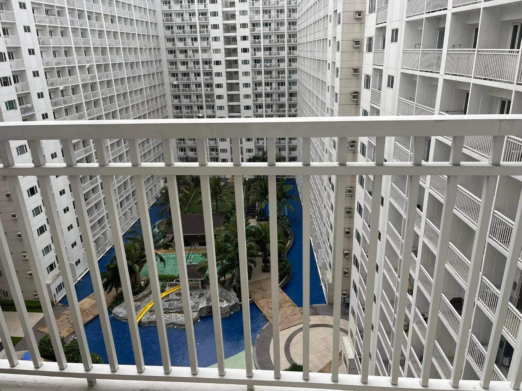 Shore 1 & 3 Residences Moa 1Br With Balcony By Darpm Manille Extérieur photo