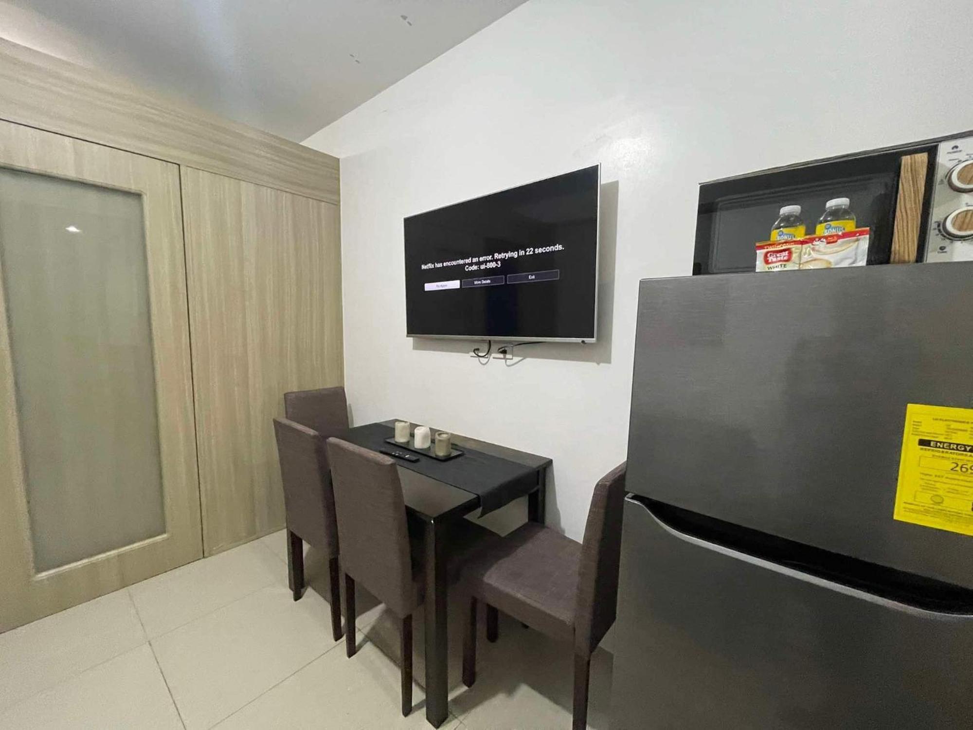 Shore 1 & 3 Residences Moa 1Br With Balcony By Darpm Manille Extérieur photo