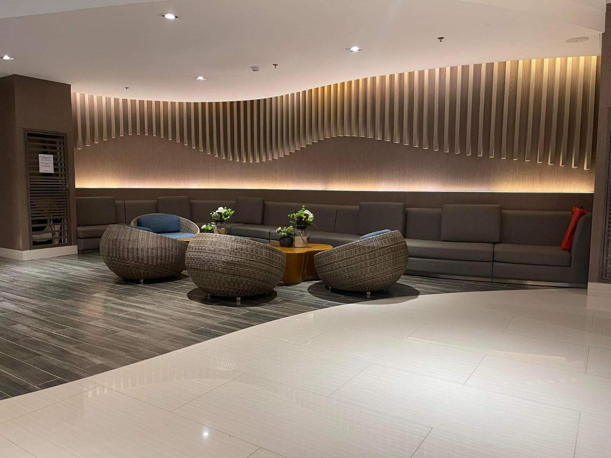 Shore 1 & 3 Residences Moa 1Br With Balcony By Darpm Manille Extérieur photo
