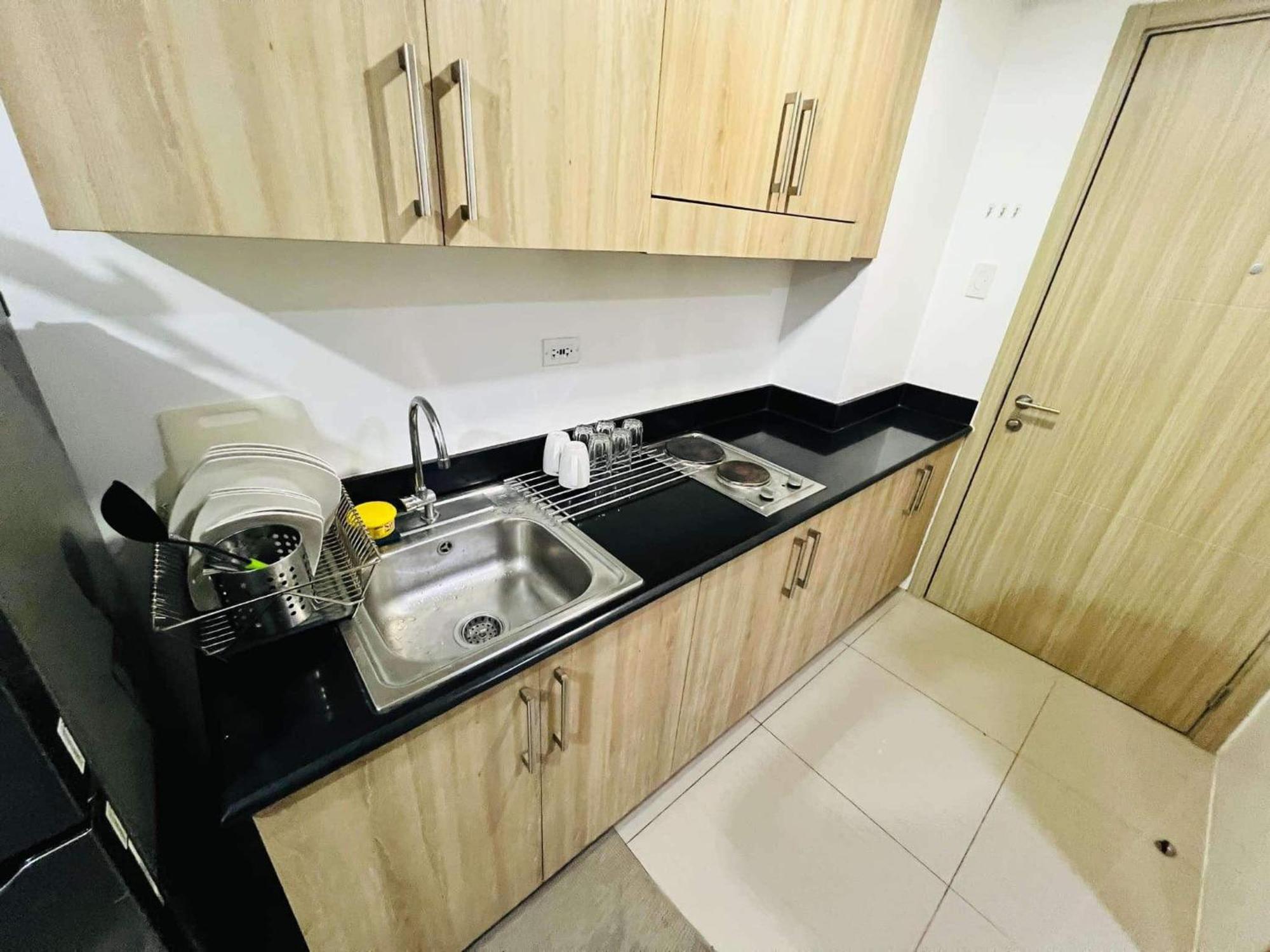 Shore 1 & 3 Residences Moa 1Br With Balcony By Darpm Manille Extérieur photo