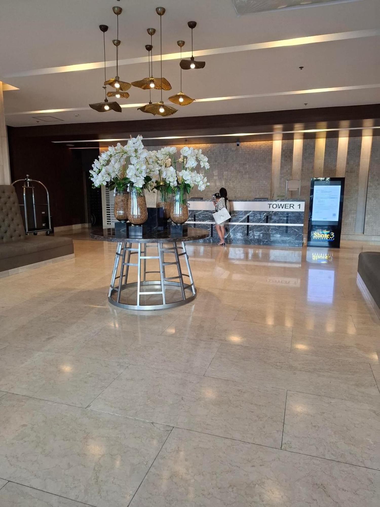 Shore 1 & 3 Residences Moa 1Br With Balcony By Darpm Manille Extérieur photo