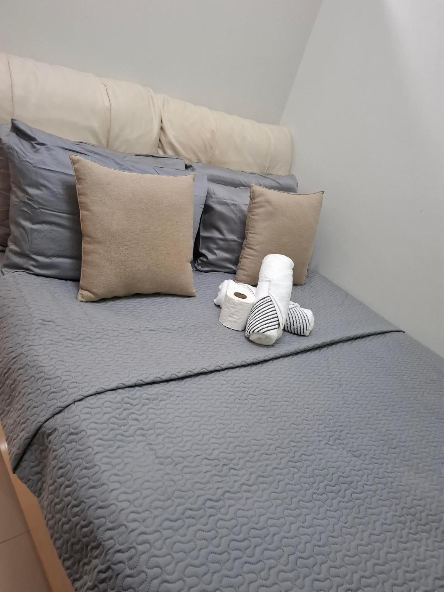 Shore 1 & 3 Residences Moa 1Br With Balcony By Darpm Manille Extérieur photo